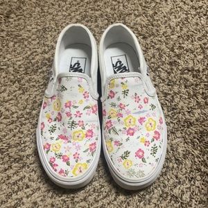 Vans tropical slip ons